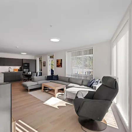 Penthouse With Rooftop Terrace & Balcony Daire *
